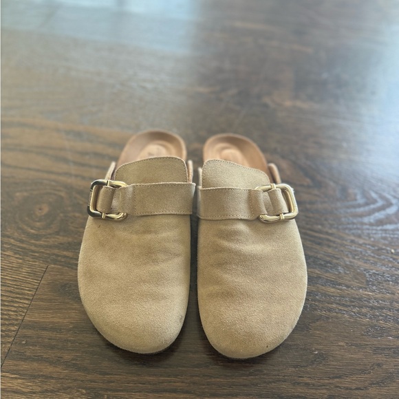 Flattered Cara Suede Sand Clogs - Picture 5 of 6